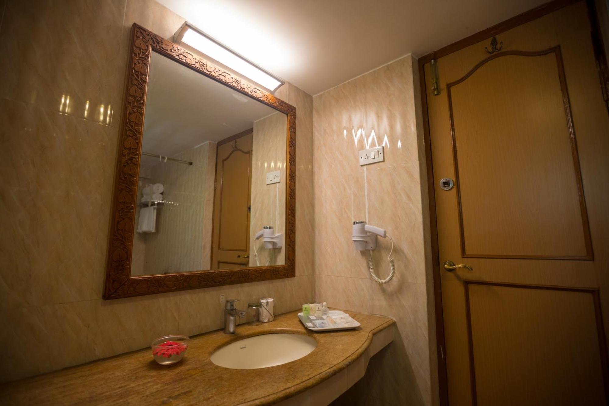 Hotel Kodai International Кодайканал Номер фото